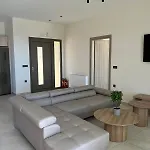 Thalassa Haven Lourdas Villa *