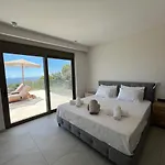 Thalassa Haven Lourdas Vila