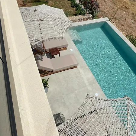 Вилла Thalassa Haven Lourdas