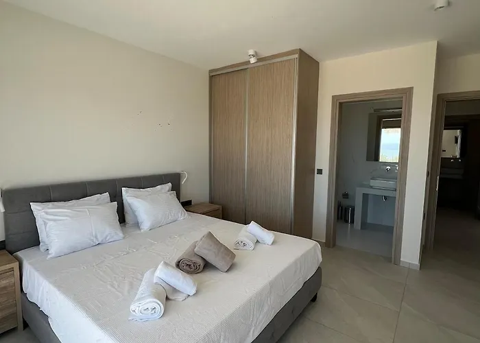 Thalassa Haven Lourdas *